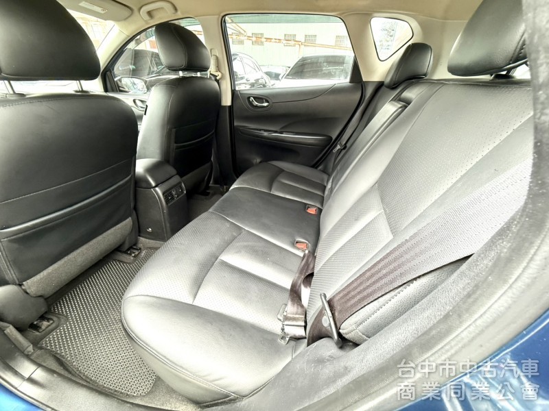 2015年 Nissan TIIDA 5D 1.6 豪華影音版 原鈑件 恆溫 I-Key 盲點偵測 大空間大省油好代步
