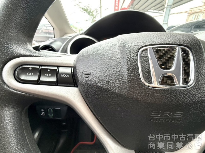 2012年 Honda Fit  1.5 VTi-S 原鈑件 恆溫空調 定速巡航 換檔撥片 日常通勤代步 實用小車首選 