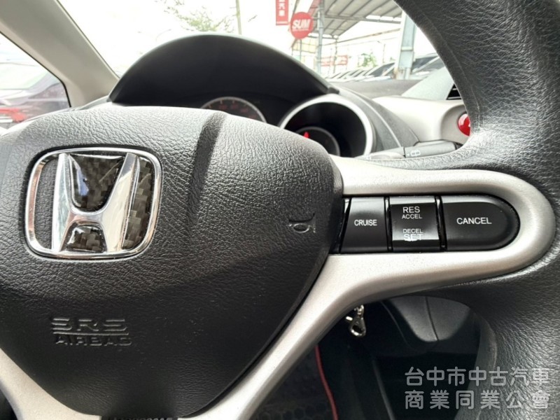 2012年 Honda Fit  1.5 VTi-S 原鈑件 恆溫空調 定速巡航 換檔撥片 日常通勤代步 實用小車首選 