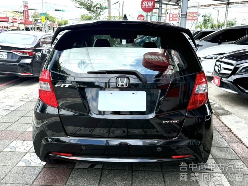 2012年 Honda Fit  1.5 VTi-S 原鈑件 恆溫空調 定速巡航 換檔撥片 日常通勤代步 實用小車首選 