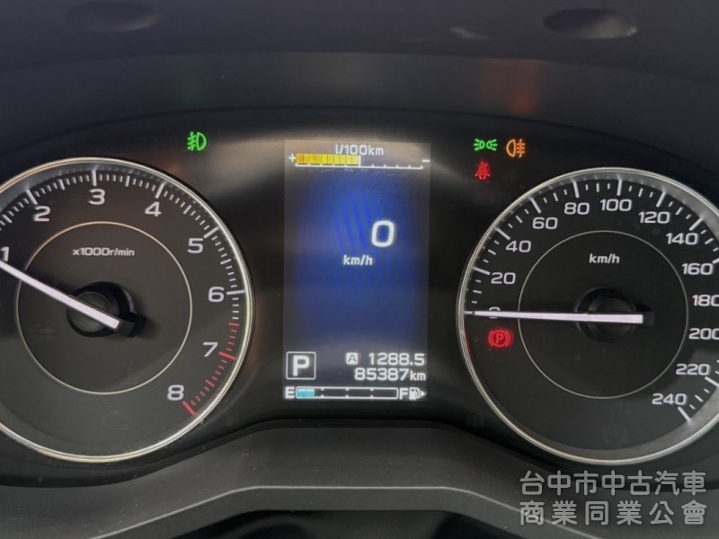 2017年 SUBARU impreza 5D 1.6 i-S 原鈑件 恆溫 天窗 駕駛座電動椅 日系舒適安全掀背神車