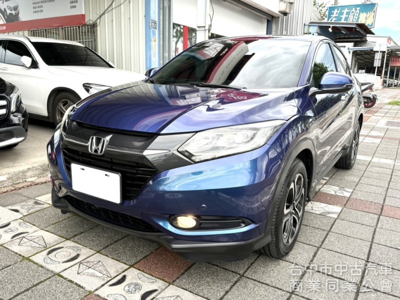 2017年 Honda HR-V 1.8 頂級S版 原鈑件 恆溫空調 I-Key 換檔撥片 靈活大空間 居家小休旅首選
