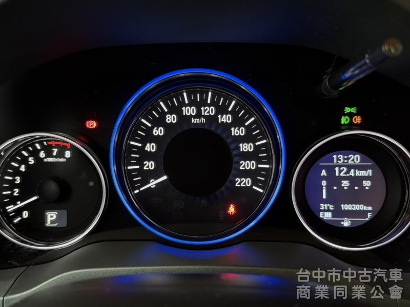 2017年 Honda HR-V 1.8 頂級S版 原鈑件 恆溫空調 I-Key 換檔撥片 靈活大空間 居家小休旅首選