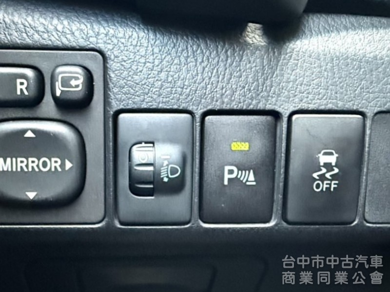 2018年 Toyota Altis 1.8 尊爵版 原鈑件 恆溫 I-Key 定速 盲點 最保值妥善率高的國民房車