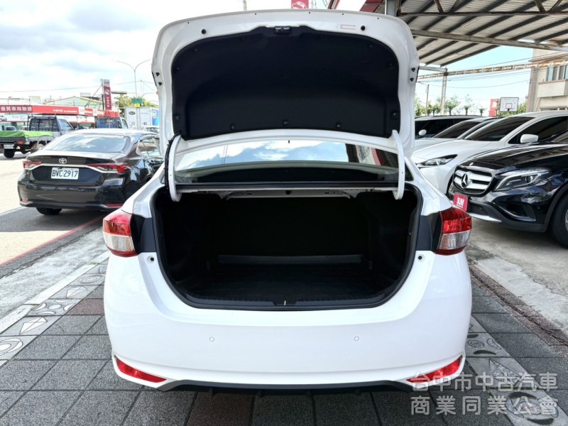 2021年 Toyota Vios 1.5 經典版 原鈑件 僅跑1萬公里 適合家庭 日常通勤代步的安心首選