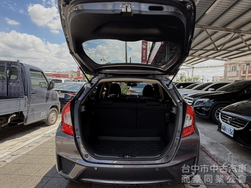 2016年 Honda FIT 1.5 S版 恆溫空調 換檔撥片 定速 安卓大螢幕 超人氣小車 首購族小家庭代步首選