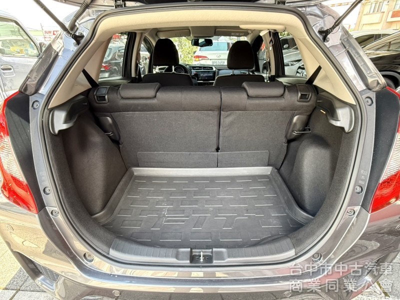 2016年 Honda FIT 1.5 S版 恆溫空調 換檔撥片 定速 安卓大螢幕 超人氣小車 首購族小家庭代步首選