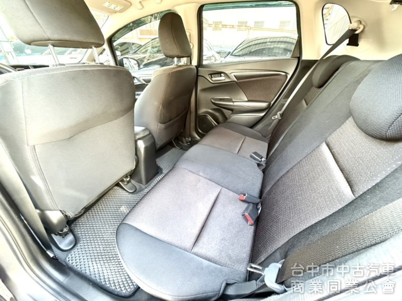 2016年 Honda FIT 1.5 S版 恆溫空調 換檔撥片 定速 安卓大螢幕 超人氣小車 首購族小家庭代步首選