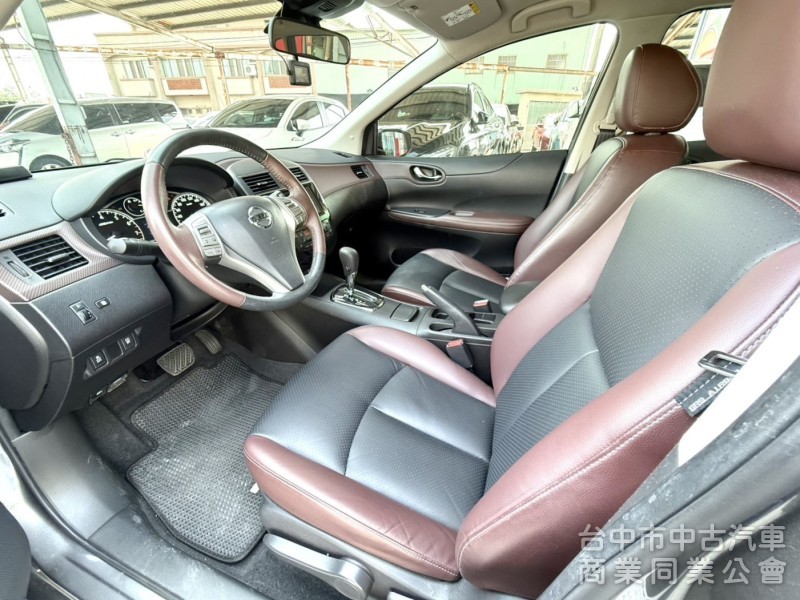 2021年 Nissan TIIDA 5D 1.6  J智能360版 原鈑件 環景 I-Key 定速 恆溫 都會時尚小車