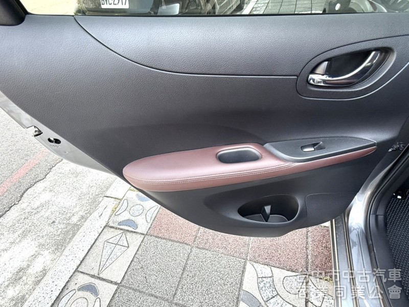 2021年 Nissan TIIDA 5D 1.6  J智能360版 原鈑件 環景 I-Key 定速 恆溫 都會時尚小車