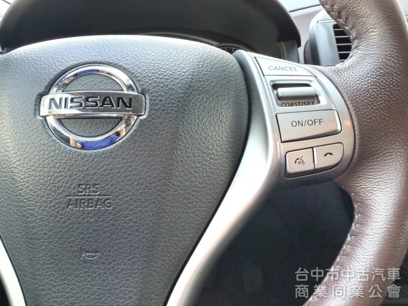 2021年 Nissan TIIDA 5D 1.6  J智能360版 原鈑件 環景 I-Key 定速 恆溫 都會時尚小車