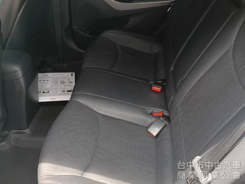 2013年 Hyundai Elantra 1.8 GLS 豪華型 原鈑件 雙區恆溫 影音 倒車顯影 漂亮認證車 可全貸