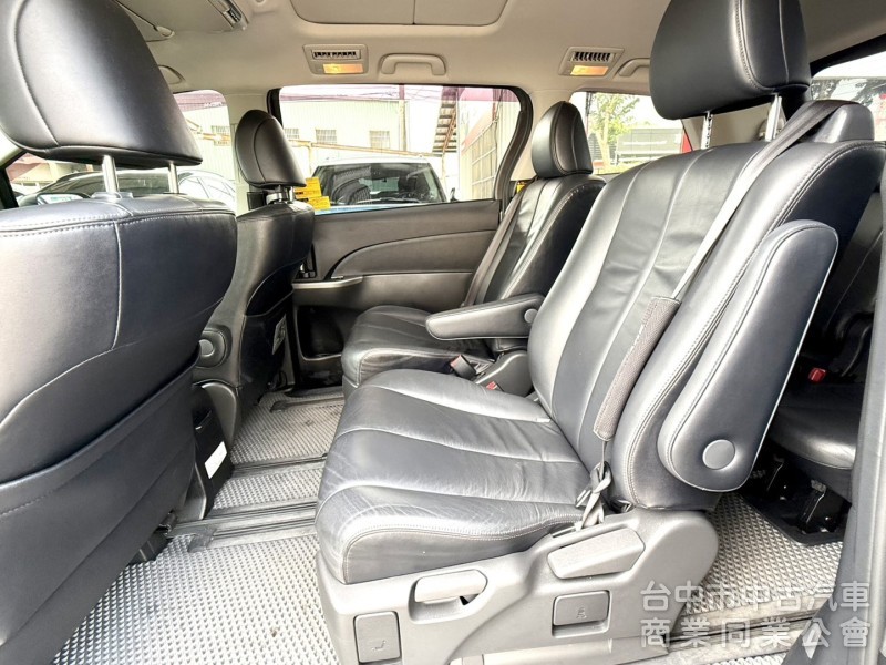 2013年 Toyota Previa 2.4 頂級豪華版 原鈑件 僅跑7萬 全景天窗 電動座椅 日系進口7人座MPV