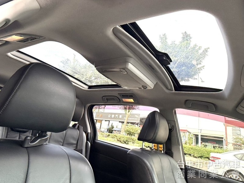 2013年 Toyota Previa 2.4 頂級豪華版 原鈑件 僅跑7萬 全景天窗 電動座椅 日系進口7人座MPV
