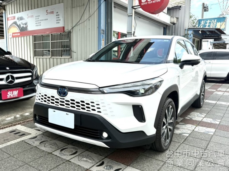 2025年式 Toyota Corolla Cross 1.8 Hybrid 旗艦型 原鈑件 高質感油電神車 原廠保固中