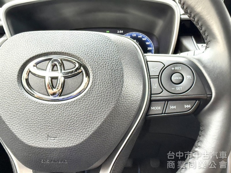 2025年式 Toyota Corolla Cross 1.8 Hybrid 旗艦型 原鈑件 高質感油電神車 原廠保固中