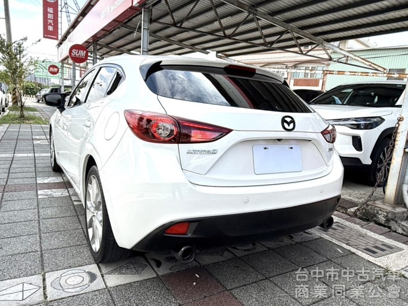 2016年式 Mazda 3 5D 頂級型 2.0 原鈑件 電動天窗 恆溫 換檔撥片 日本原裝進口 帥氣代步車首選