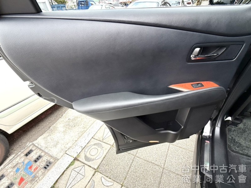 2012年式 Lexus RX450h 頂級版 油電 認證車 低里程 僅跑7萬公里 日系高品質高妥善率運動休旅