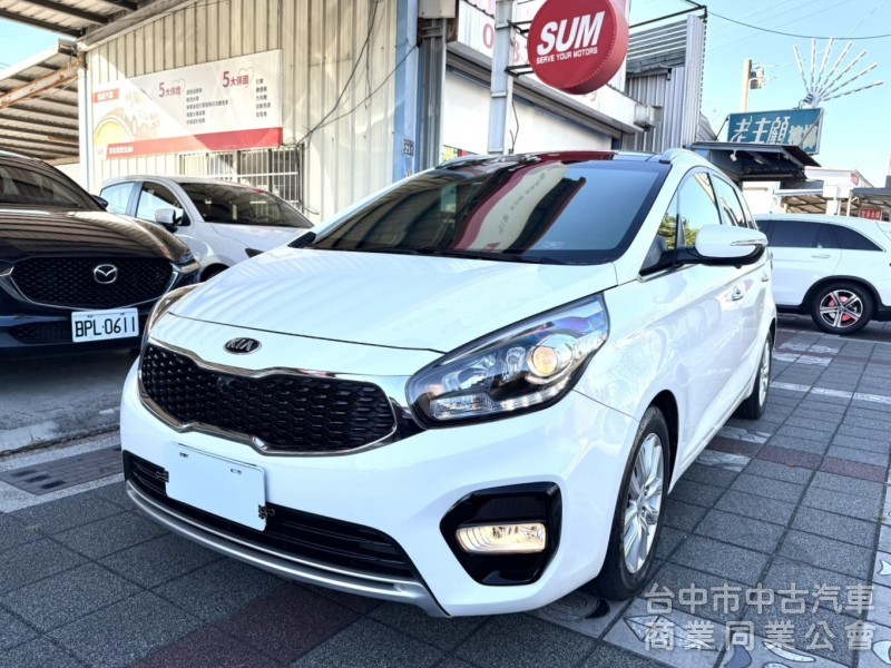 2019年 KIA Carens 2.0 汽油旗艦版 原鈑件 里程5萬 全景天窗 環景 盲點 舒適大空間 高顏值跨界休旅
