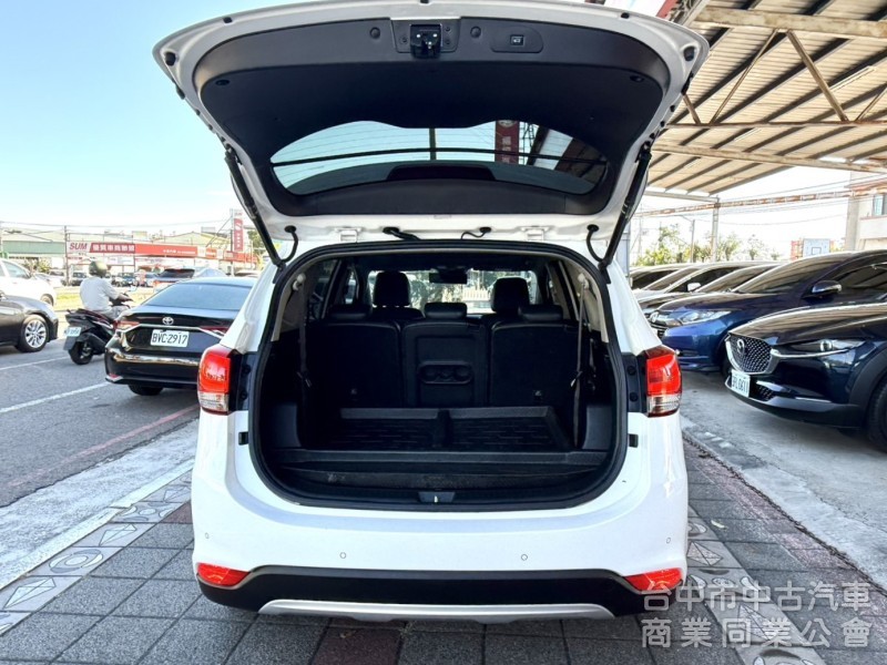 2019年 KIA Carens 2.0 汽油旗艦版 原鈑件 里程5萬 全景天窗 環景 盲點 舒適大空間 高顏值跨界休旅