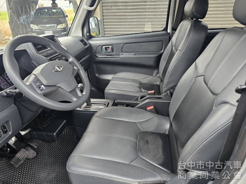 2022年 菱利 A180 廂車(自排) 8人座 原鈑件 里程4萬 加裝車頂置放架 空間大 家庭出遊 公司用車都適宜