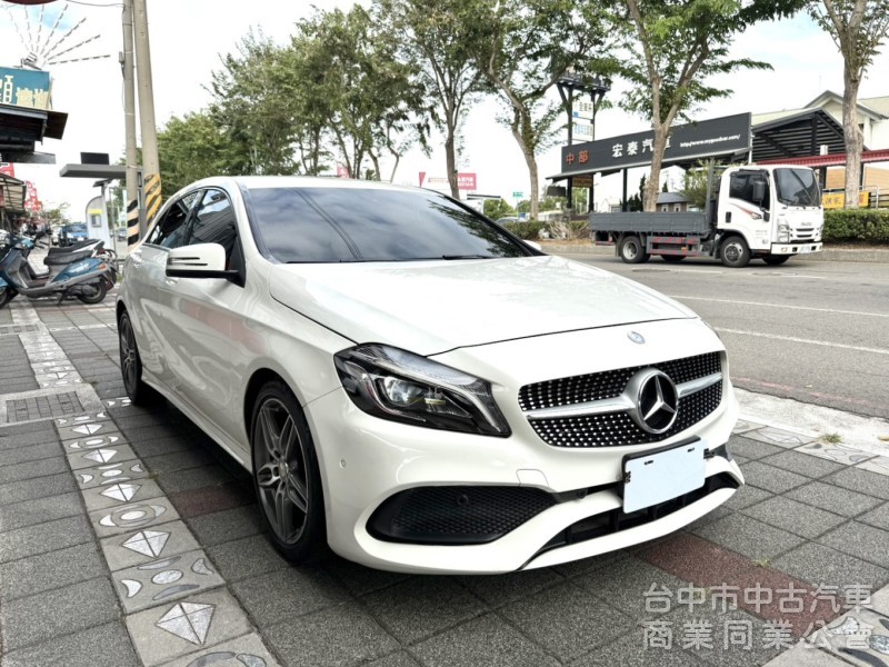 2017年 M-Benz A180 1.6 AMG Line 運動版 總代理 原漆原鈑件 低里程 最保值的賓士鋼砲小車