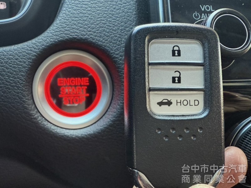 2019年 Honda CR-V 1.5 頂級S版 原鈑件 全景天窗 ACC跟車 電動尾門 高規超滿配備 運動休旅王者