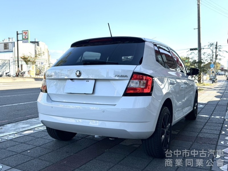 2016年 SKODA Fabia 1.2 TSI 原鈑件 僅跑5萬公里 I-Key 定速 渦輪增壓 歐系時尚掀背小車