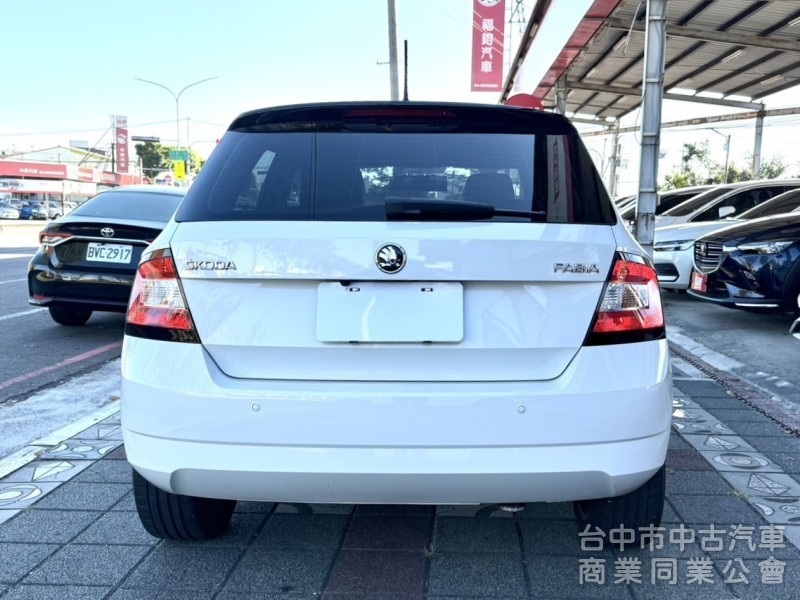 2016年 SKODA Fabia 1.2 TSI 原鈑件 僅跑5萬公里 I-Key 定速 渦輪增壓 歐系時尚掀背小車