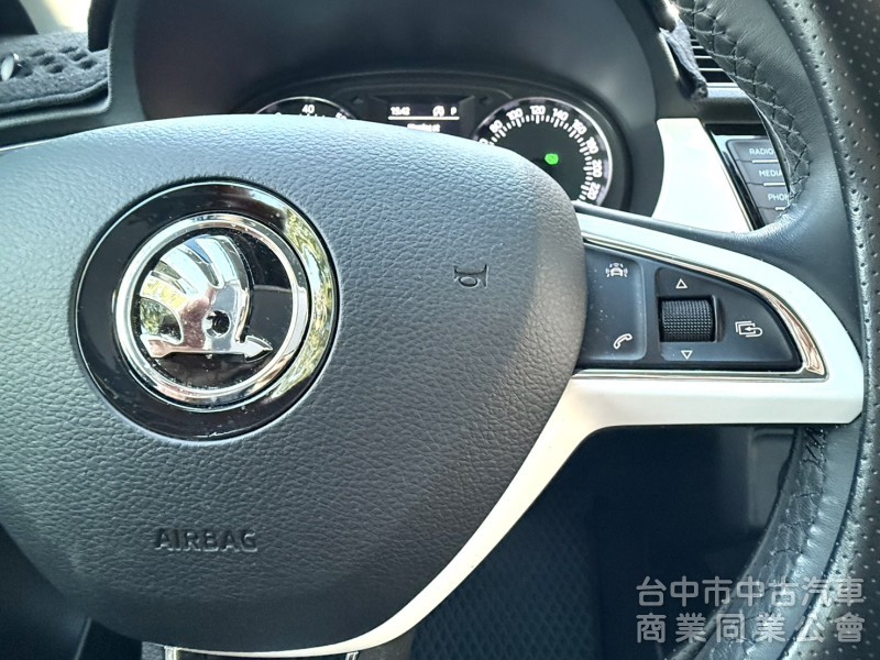 2016年 SKODA Fabia 1.2 TSI 原鈑件 僅跑5萬公里 I-Key 定速 渦輪增壓 歐系時尚掀背小車