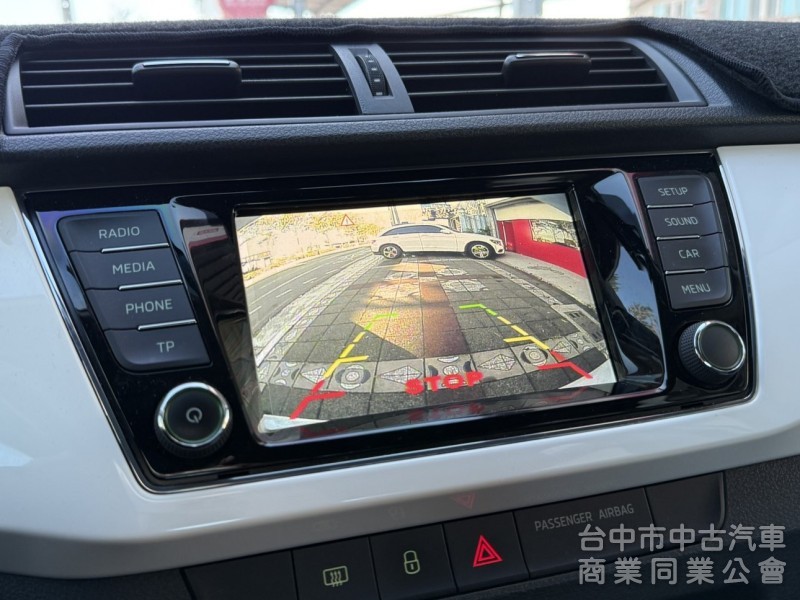 2016年 SKODA Fabia 1.2 TSI 原鈑件 僅跑5萬公里 I-Key 定速 渦輪增壓 歐系時尚掀背小車