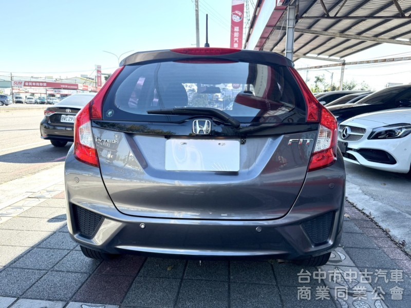 2015年 Honda Fit 1.5 VTi-S 認證車 恆溫 換檔撥片 定速 影音 都會靈巧代步小車