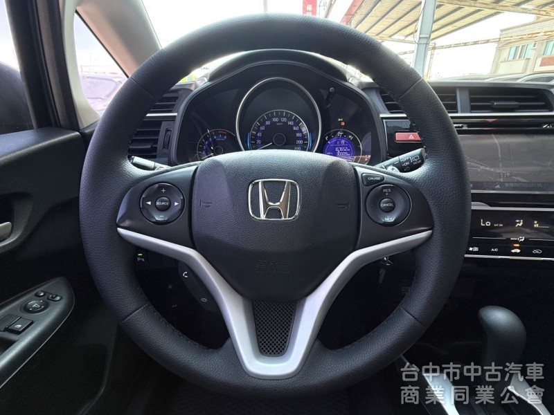 2015年 Honda Fit 1.5 VTi-S 認證車 恆溫 換檔撥片 定速 影音 都會靈巧代步小車