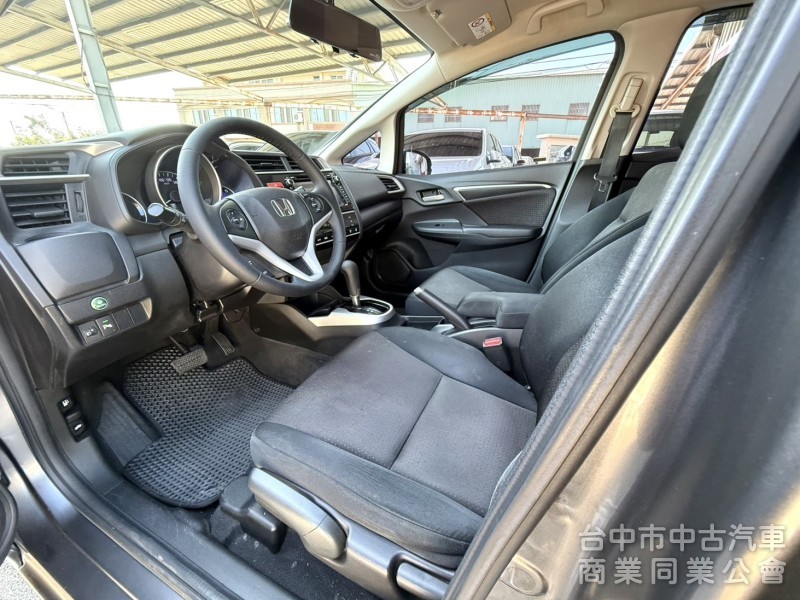 2015年 Honda Fit 1.5 VTi-S 認證車 恆溫 換檔撥片 定速 影音 都會靈巧代步小車