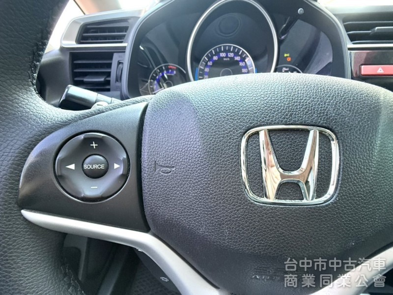 2015年 Honda Fit 1.5 VTi-S 認證車 恆溫 換檔撥片 定速 影音 都會靈巧代步小車