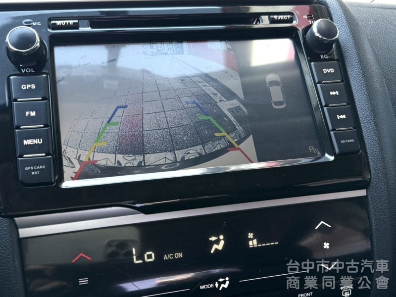 2015年 Honda Fit 1.5 VTi-S 認證車 恆溫 換檔撥片 定速 影音 都會靈巧代步小車