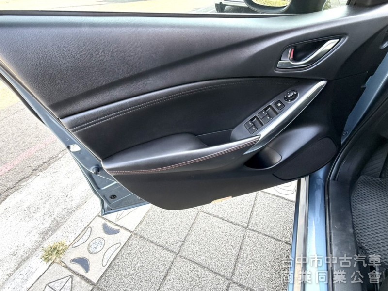 2015年式 Mazda 6 2.2 頂級柴油旗艦版 原鈑件 雙區恆溫 電動椅 天窗 I-Key 日本進口豪華大型房車