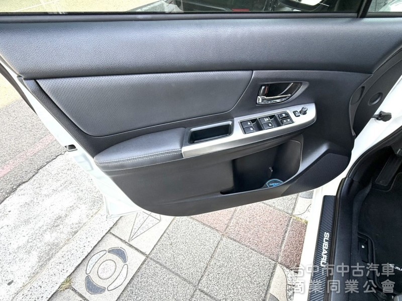 2016年 Subaru lmpreza 1.6 i-S 恆溫 4WD I-Key 定速 循跡防滑 日系舒適安全掀背神車