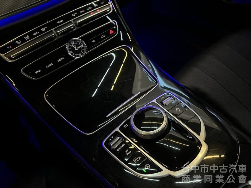 總代理 正2017年出廠 2018年式E200 Avantgarde 正一手車.原廠保養.