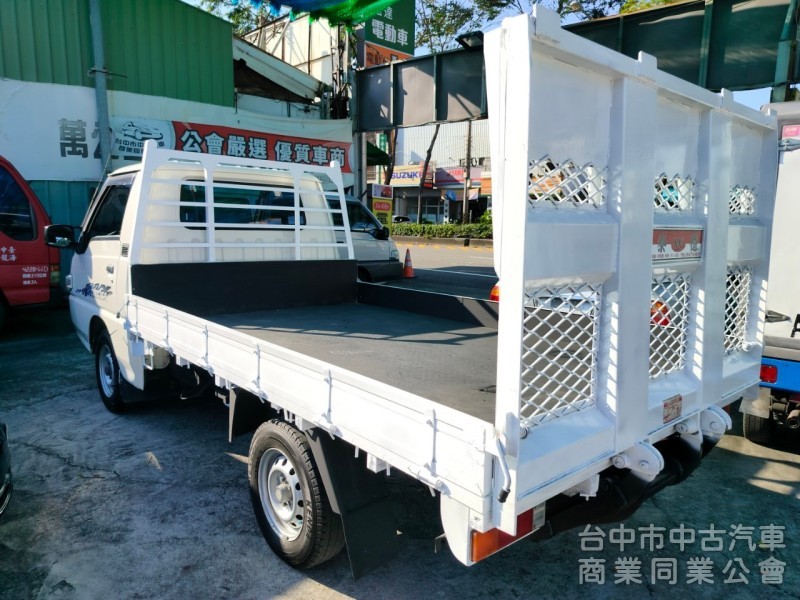 15中華得利卡2.4CC貨車加大電尾門