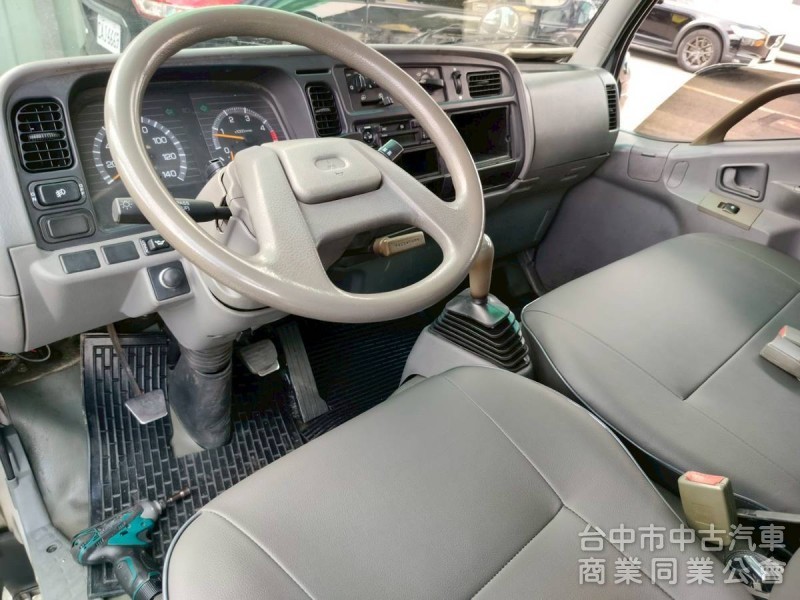 05中華堅打達柴油3.5噸標準斗貨車
