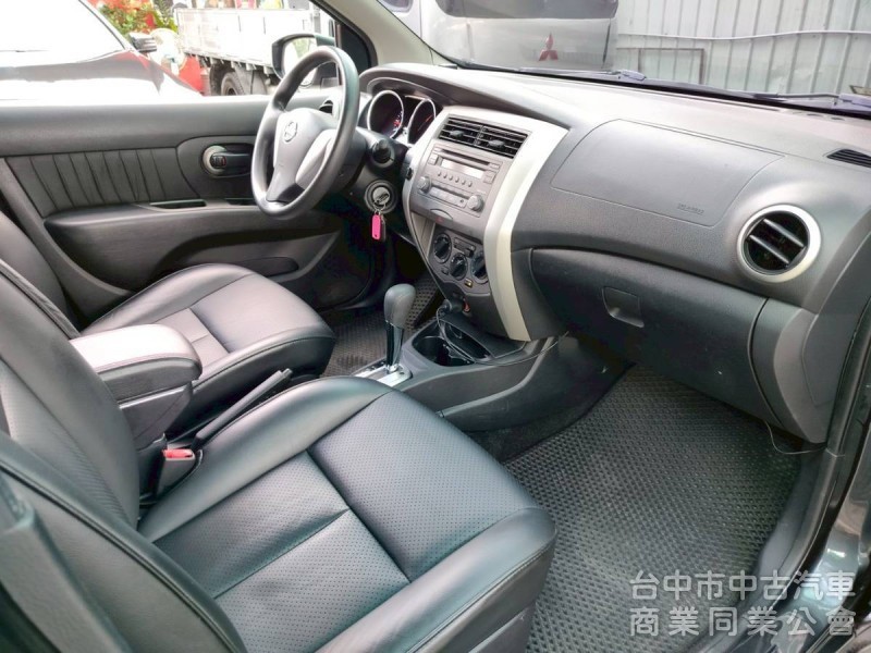 18日產樂薇娜LIVINA女用一手車