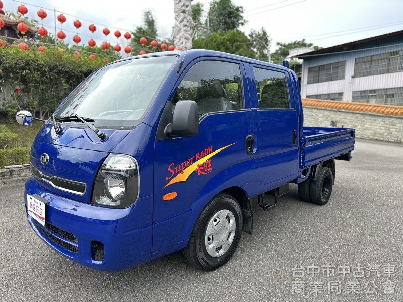 2015卡旺雙廂柴油貨車