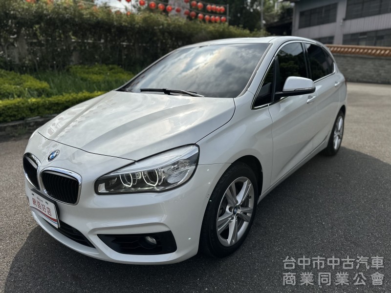 2016BMW220i 五門天窗一手車低里程無重大事故