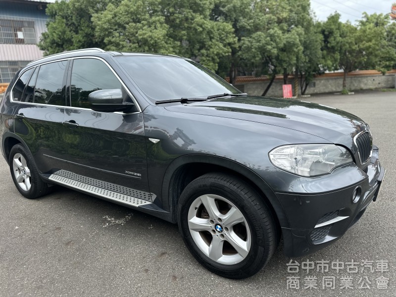 BMW X52012出廠13領牌一手車頂級配備 原廠完整一手車僅跑98905公里非常漂亮保養紀錄