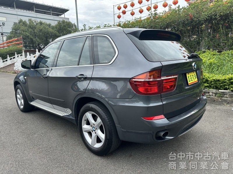 BMW X52012出廠13領牌一手車頂級配備 原廠完整一手車僅跑98905公里非常漂亮保養紀錄