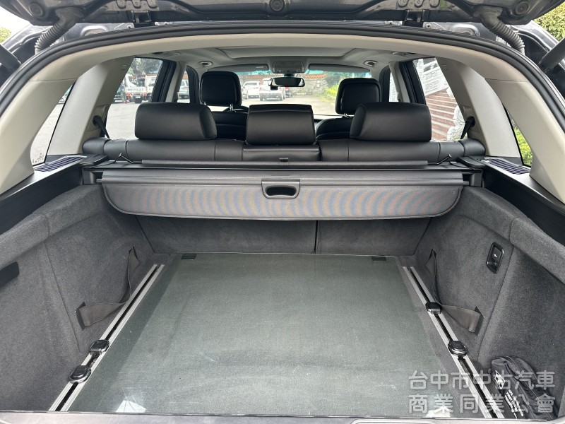 BMW X52012出廠13領牌一手車頂級配備 原廠完整一手車僅跑98905公里非常漂亮保養紀錄