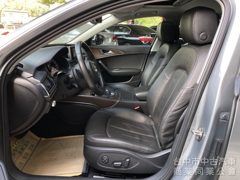 2013 Audi A6 Sedan　　低里程/第三方認證/雙前電動座椅/車偏警示/車道變換輔助/IKEY/天窗/電尾