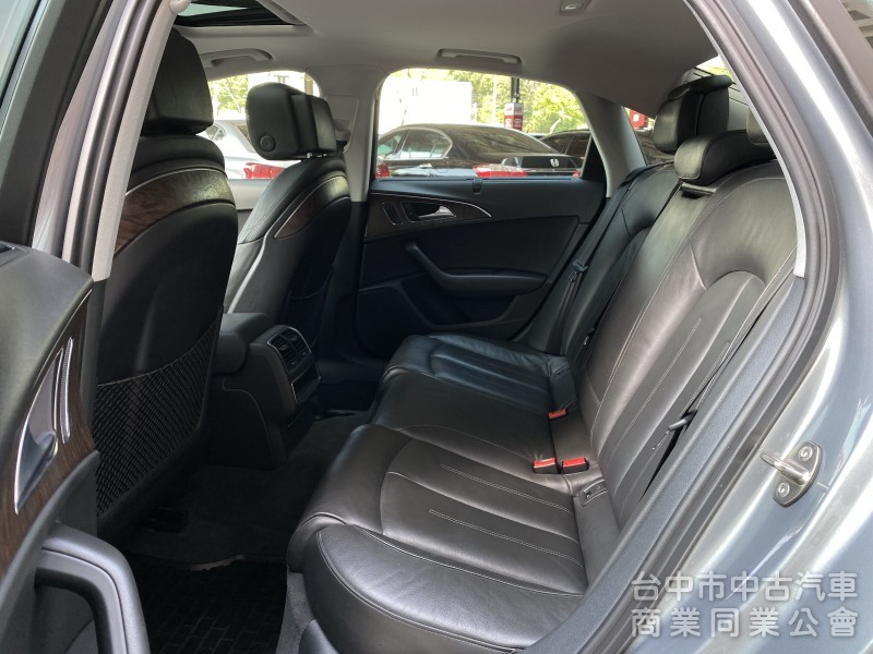2013 Audi A6 Sedan　　低里程/第三方認證/雙前電動座椅/車偏警示/車道變換輔助/IKEY/天窗/電尾