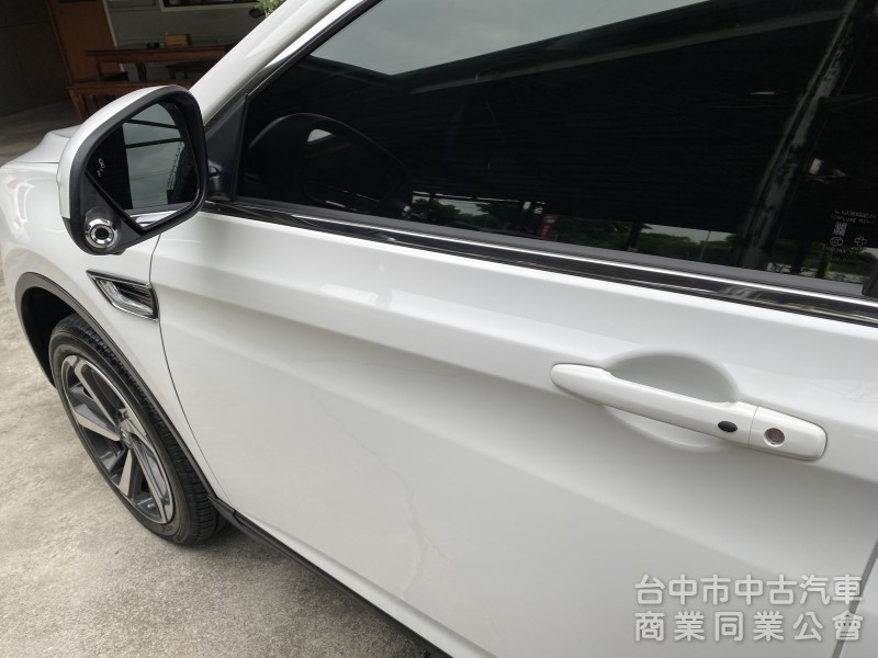 2021 Luxgen URX 7人健康樂活版　伸縮斜坡板／7人座／ACC／環景／腳踢尾門／抬顯／出遊福祉都能用！